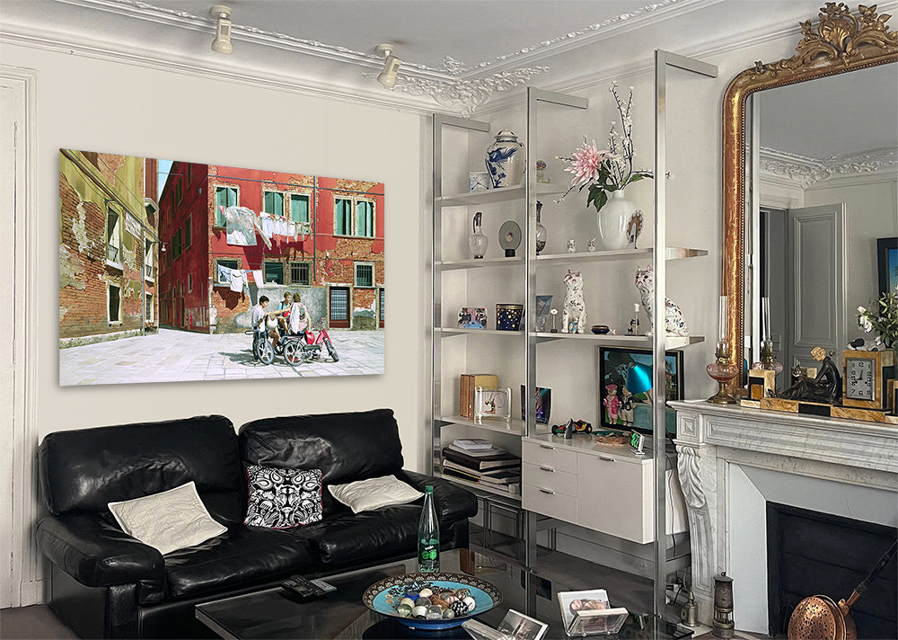 Sur la grande Place.